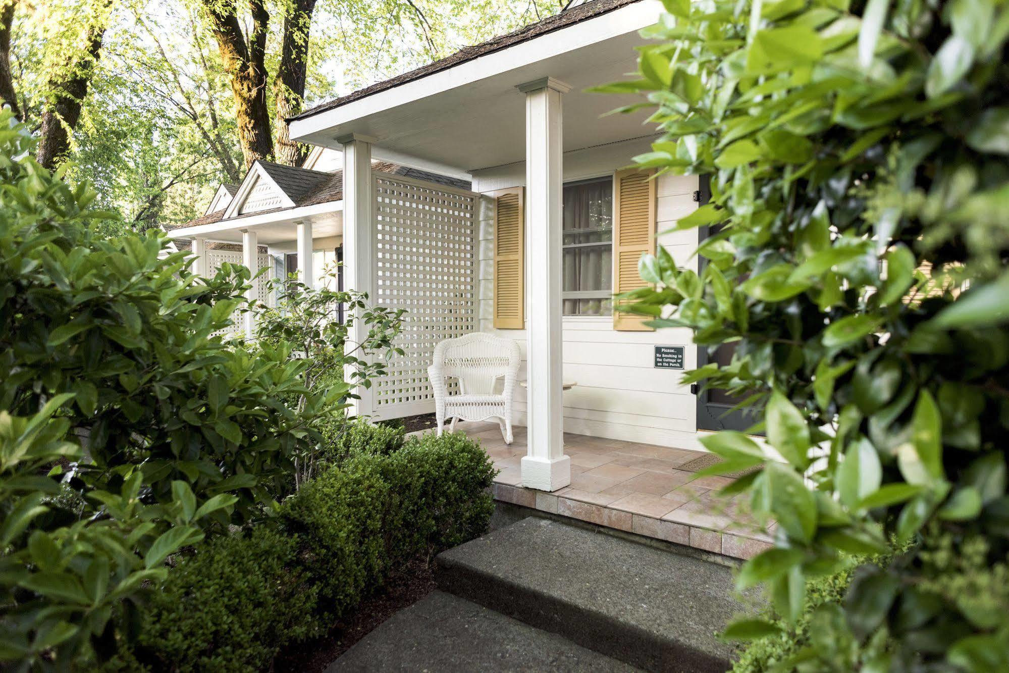 Grove 4* Calistoga