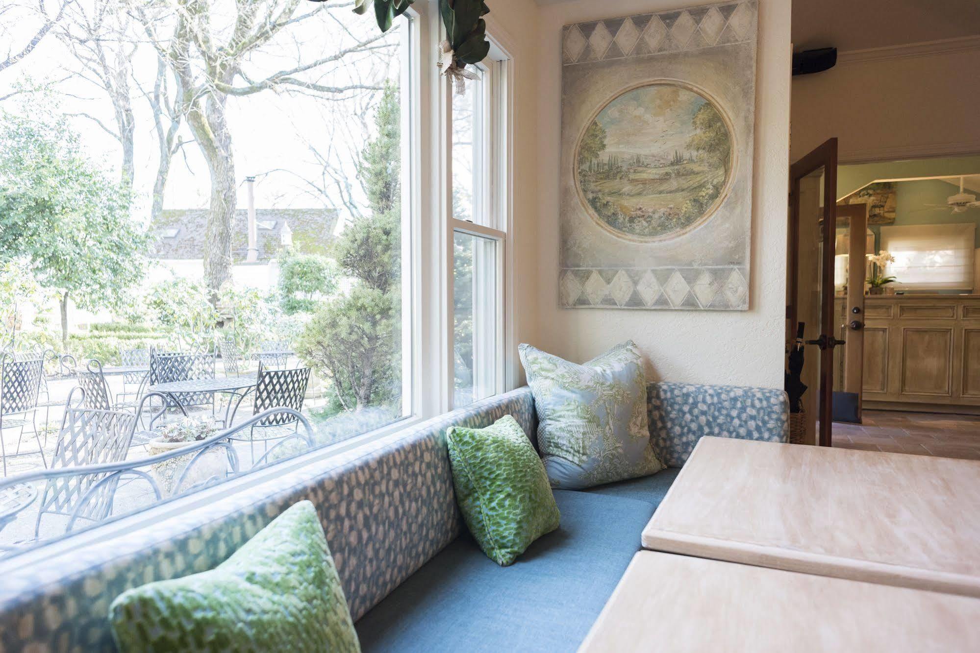 Grove Bed & Breakfast