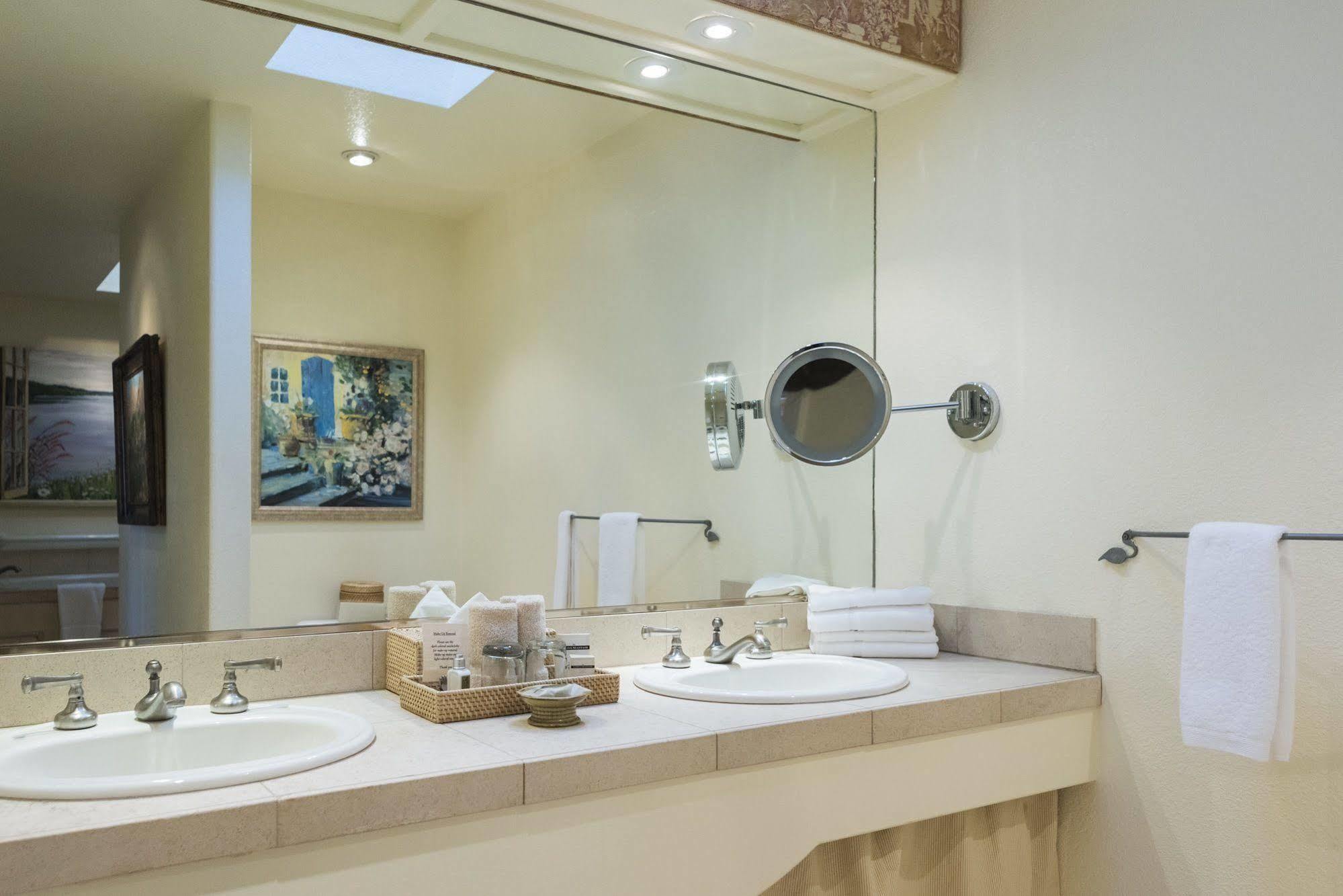 Grove Bed & Breakfast 4*